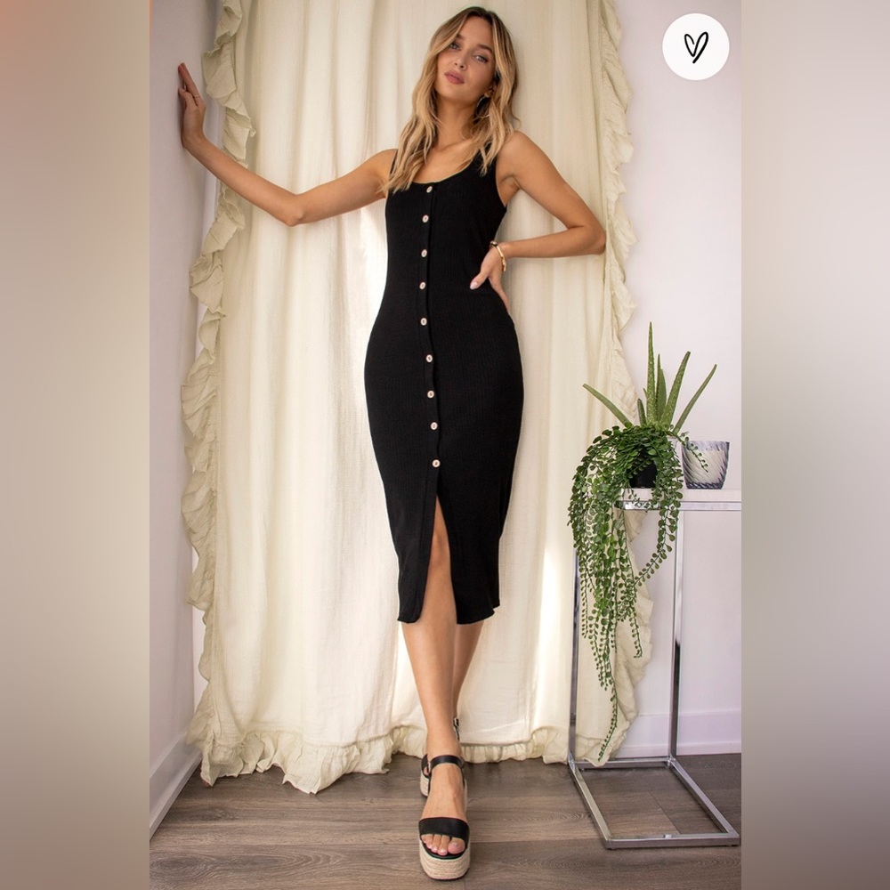 Lulu’s Black Ribbed Button-Front Midi Dress XS - NWT